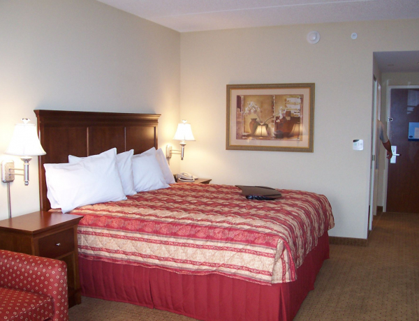 Hampton Inn & Suites